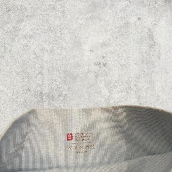 Light blue seamless shorts activewear - Picture 4 of 4